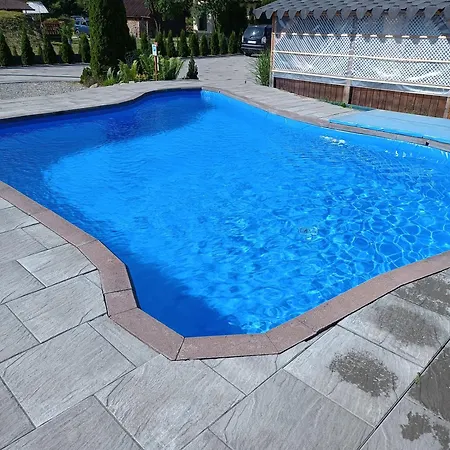 Садиба Янчар Апартаменти З Басейном Mykulychyn Exterior photo