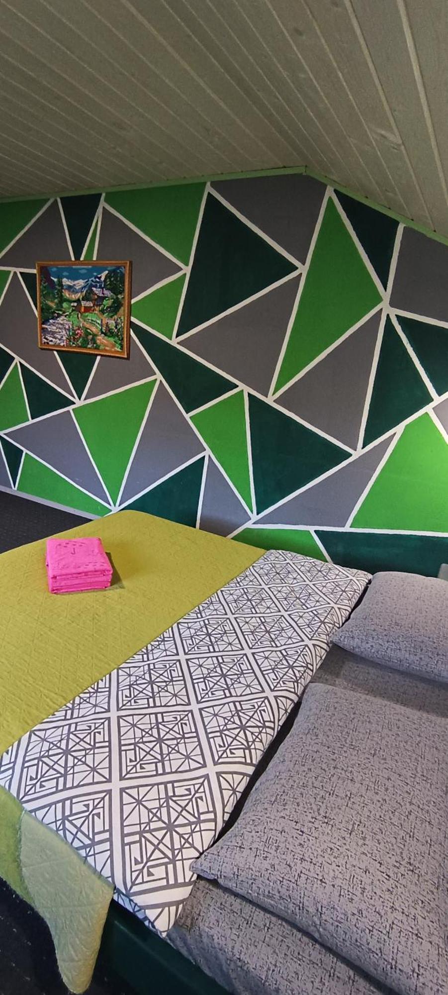 янчар з басейном Holiday home